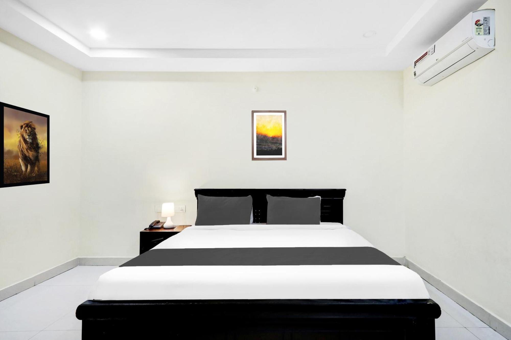 Super Townhouse Daba Garden Road Hotel Visakhapatnam Eksteriør billede